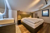 MiLa Apartments