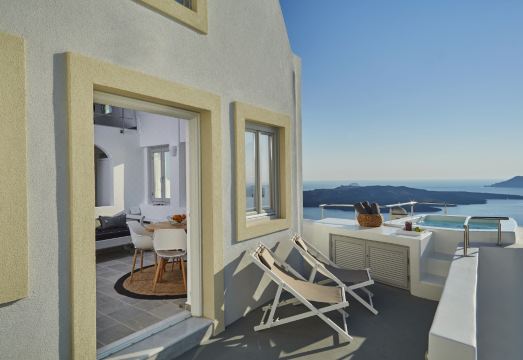 아로마 스위트의 현지 스타일 발코니 뷰