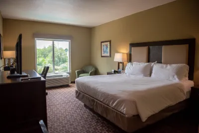 Holiday Inn Express & Suites Chaffee-Jacksonville West Hotels near وايتهاوس