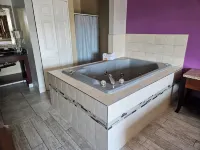 Fullerton Inn - Hot Tub