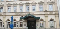Hotel Drei Schwanen - Ristorante Due Fratelli Отели в г. Калленберг