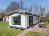 Restyled Chalet with Dishwasher, Near the Sea, on Texel - Pet friendly
