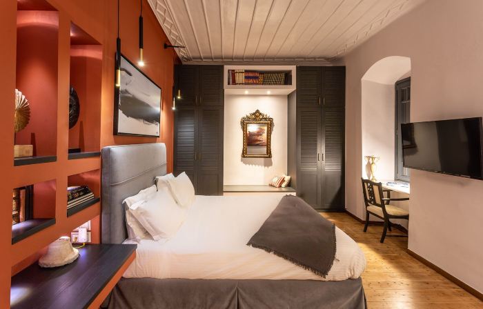 Camara Suites