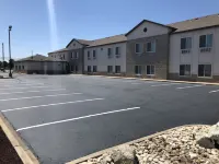 Lea County Inn - parking