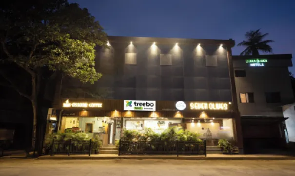 Treebo Seven Olives Hotel dekat Paras Dham Temple