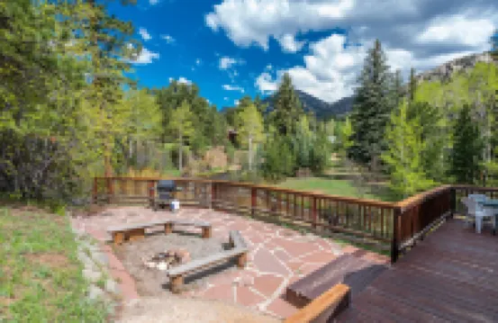 พอนเดโรซา ลอดจ์