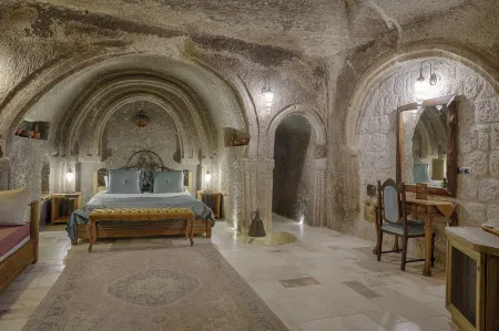 Hera Cave Suites Отели рядом с достопримечательностью «Balloon view»