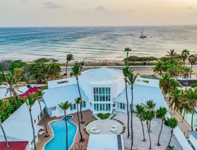 Ocean Front 7-Bedroom 7-Bath Sunset Views Malmok!