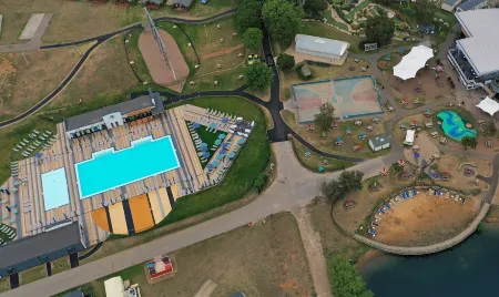 Tattershall Lakes Country Park Отели рядом с достопримечательностью «Парк Таттершолл Лейкс Кантри»