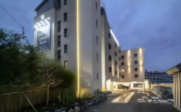 Centro Hotel Hotels near Yangmok Station