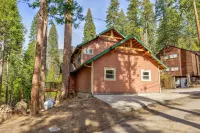 Beautiful 3Bd Sanctuary Inside Yosemite! Hotel dekat Yosemite National Park(South Entrance)