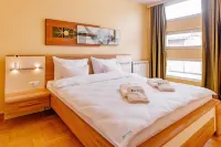 Hotel AirStar Отели в г. Surcin
