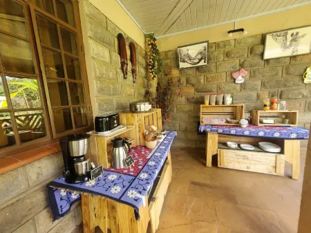 Edaala Comfort - B&B Отели рядом с достопримечательностью «Шелдрик Уайлдлайф Траст Нерсери»