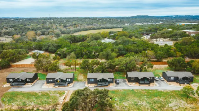 Starlight Horizon G - the Distillery Hotels in Canyon Lake