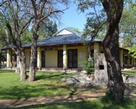 Staybridge河邊&温泉 弗朗西斯敦酒店