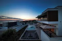 Luxury Villa del Sol - Beach