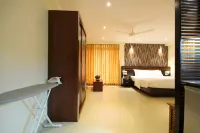 Splendid Holiday Guest House - Condos