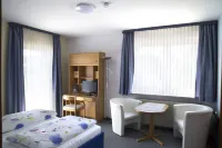 Haus am Kurpark Hotel Garni Hotels in Bad Steben