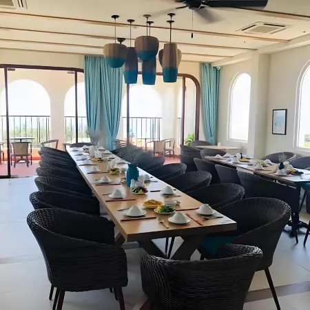 Coralina Hotel Отели рядом с достопримечательностью «Городской плаж»