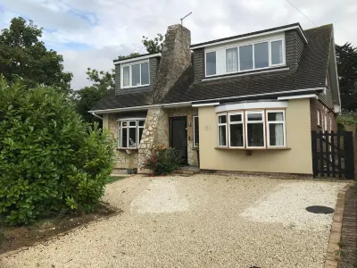 Shapelesslodge.com Hotels near Whitstable