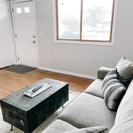 Cheerful 2 Bedroom in Downtown Grass Lake | Bikes