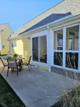 Scenic River Views and Cozy Loft Space - Charming Cottage Retreat