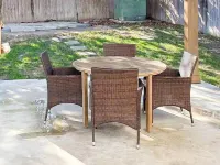 6 Beds/4 Rooms / 2 mt Freeway