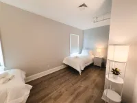 Water Access 5-Bed 2-Bath Retreat