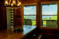 Amazing Views! Hand Built Log Cabin with Hot Tub and Fire Pit