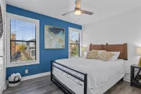 Bright and Cozy Haven with Courtyard Access - Charming Escape