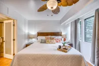 Bright two-story condo w/washer/dryer, shared outdoor pool, & free WiFi