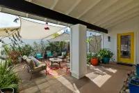 Desert Mid Century Oasis w/ Pool. Steps to Trails Hotels in La Quinta