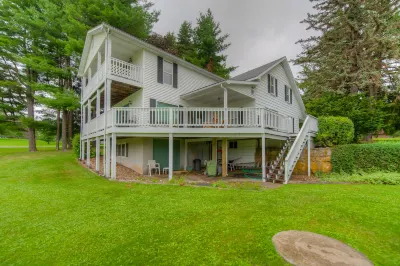 Amazing Grace Hotels in der Nähe von Deep Creek Marina