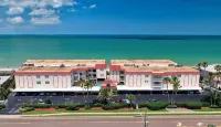 Stunning Gulf Views and Spacious Layout - Exquisite Beachfront Haven Hotels in Belleair Beach