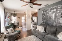 The Lakeland House Hotels in Crystal Lake