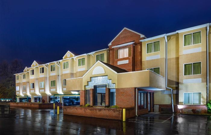 Microtel Inn & Suites by Wyndham Cornelius/Lake Norman