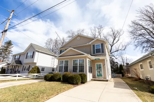 Spacious Home with Generous Backyard Space - Charming Beach Retreat