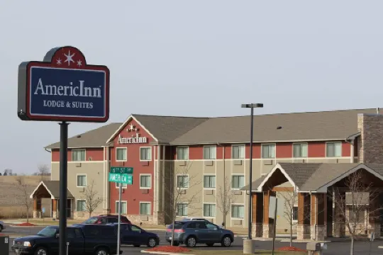AmericInn by Wyndham Cedar Rapids/CID Airport