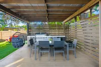 Lavish Retreat - Terrace with Grill, Billiards, Mini Golf