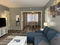 Charming Parkside Getaway - WiFi, Close to Downtown