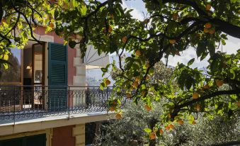 Seaview Apartment With Garden in Recco by Wonderful Italy