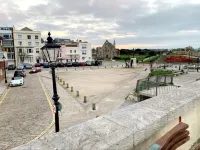 Old Victory House Homestay Hotels in Gosport