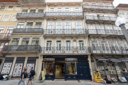 Ando Living - Flores 200 House Отели рядом с достопримечательностью «Jardim do Infante Dom Henrique»