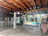 Vaquerosurflodge Hoteles cerca de beach pool ranch