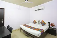 Twamev Punjabi Bagh Hotel a North West Delhi