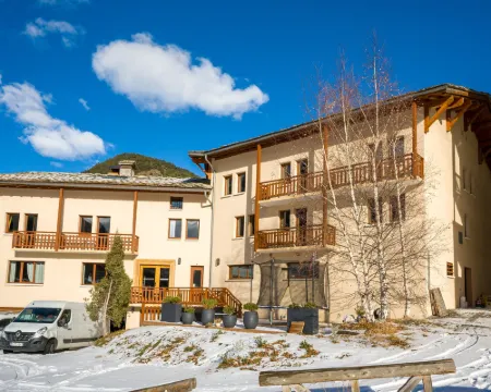 L'Outa Hotel Restaurant Hotels in Termignon