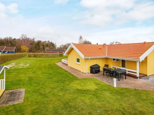 6 Person Holiday Home in Nordborg by Traum