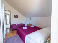 Comfortable Apartment with Balcony in a Quiet Area, Near the Beach Hotels in Petrčane