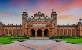 Central Glasgow Apartment - Sleeps 2 & Kitchen