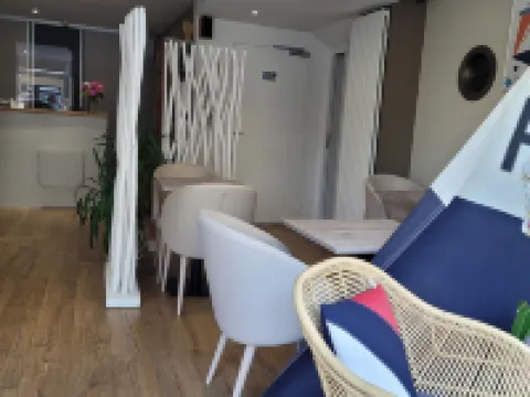 Brit Hotel des Halles Hotels in Concarneau